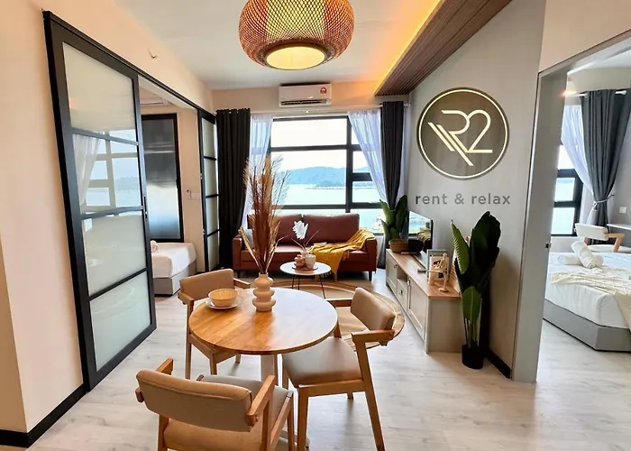 Sea&Pool View Stunning Homestay, Wifi, Netflix Near Malls, Jetty, Convenient Stores